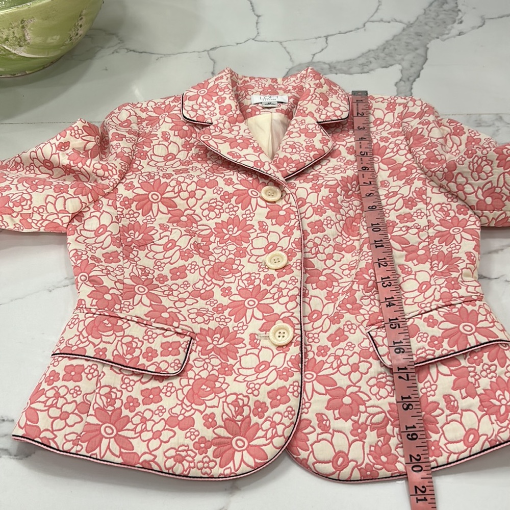 Anne Taylor Loft Blazer. Long Sleeve Faux Pockets Floral Pink & White. Size 6P - Picture 8 of 10